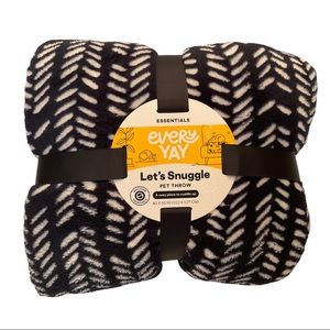 Let’s Snuggle Pet Throw Blanket by Every Yay 40” x 50” Brand New